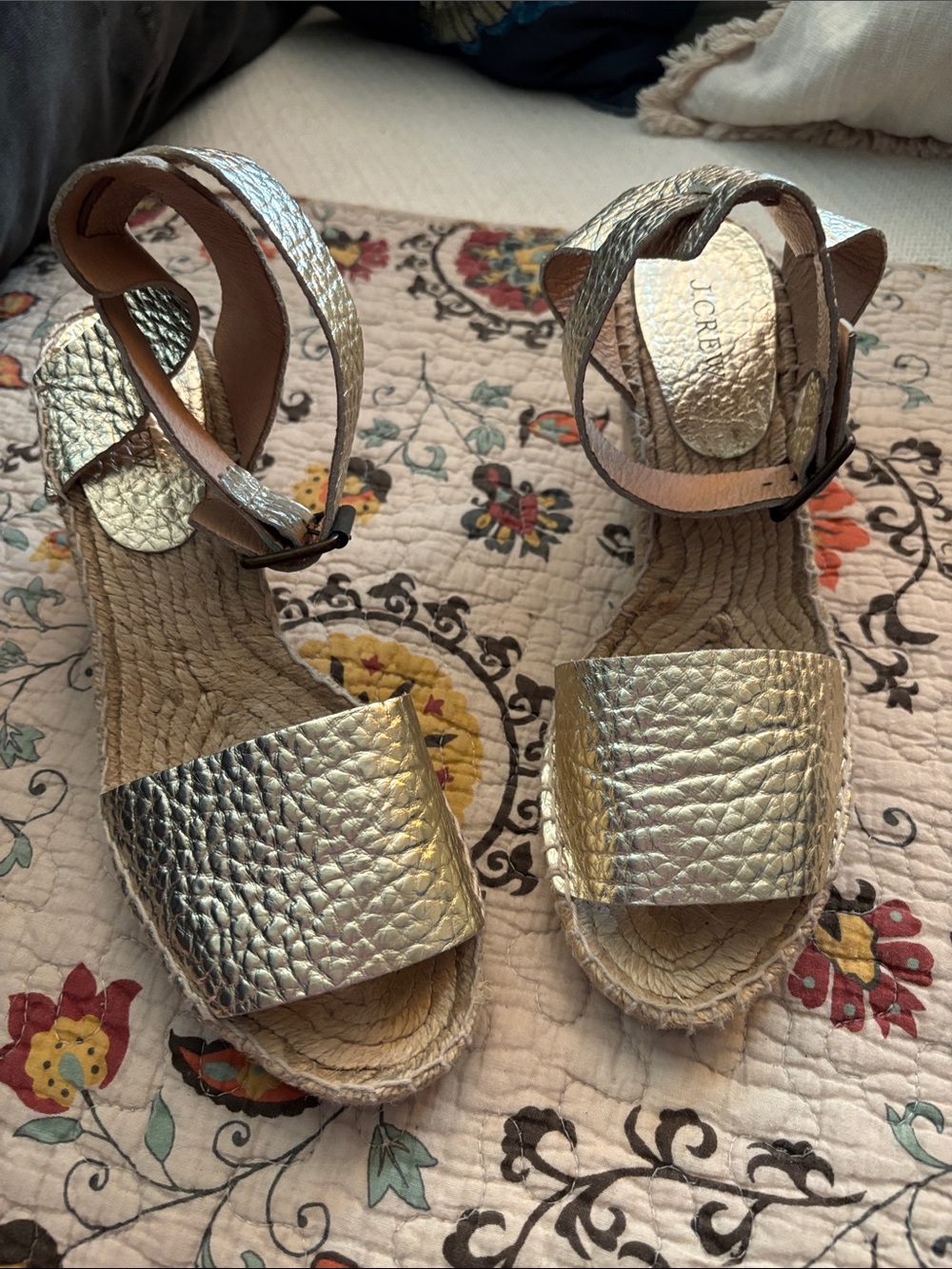 J. Crew Gold Metallic Pebbled Leather Espadrille Wedge Heel Sandals Size 10 - Picture 4 of 15